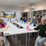 Lietuvos Raudonojo Kryžiaus Mažeikių senjorų klubo nariai Viešojoje bibliotekoje