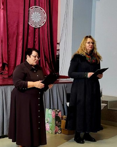 Renginio vedėjos Benita Vaizgėlienė ir Sandra Sakalauskienė